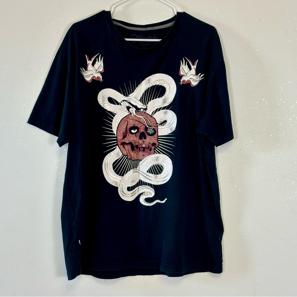 Men’s Marc Ecko Vintage Black Snakes and Skull Cotton T-Shirt Size XL